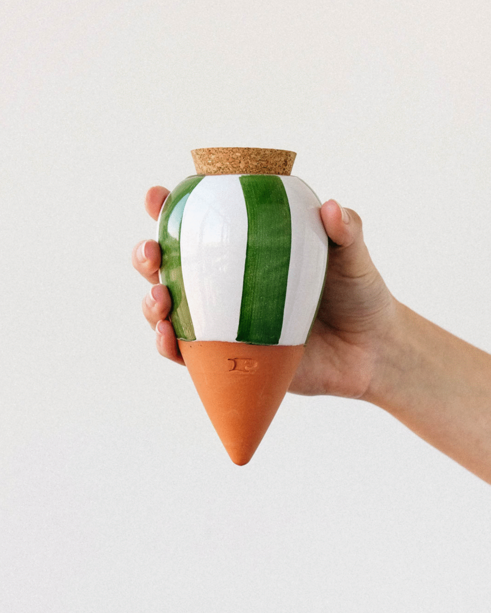 Olla Pepin – Zelenobela (vlažilka prsti)